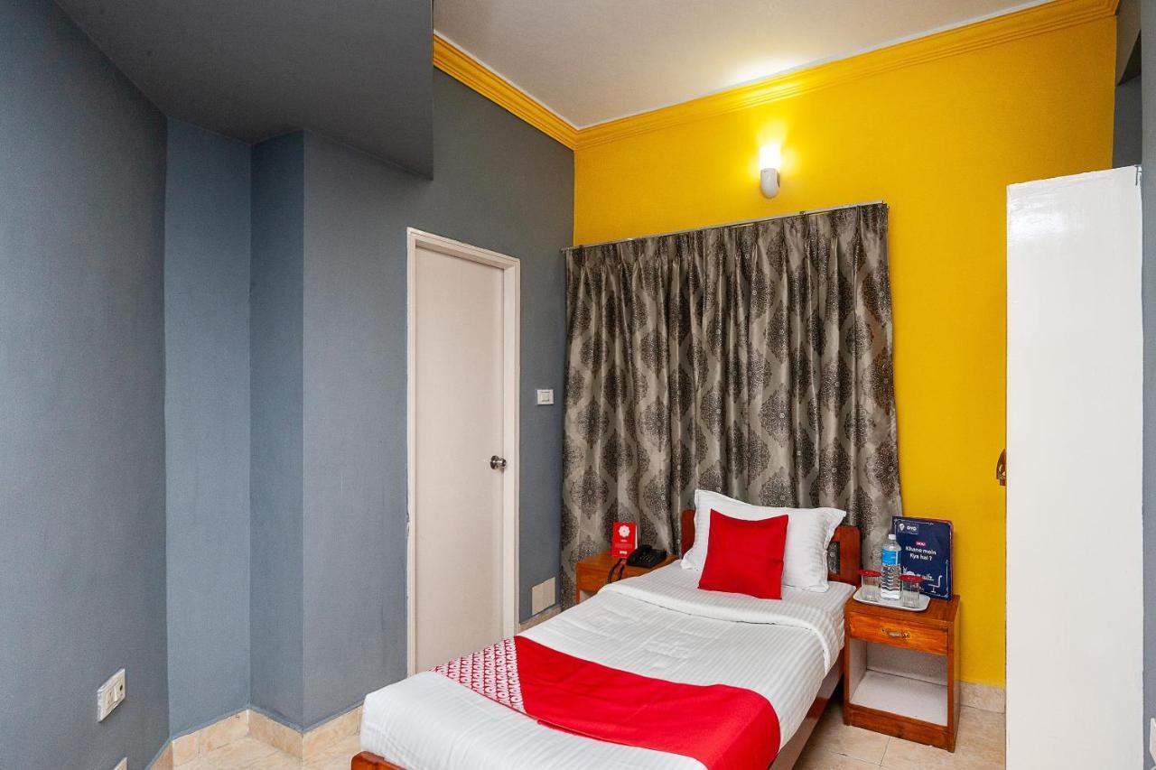 Hotel Manhattan Chennai Extérieur photo