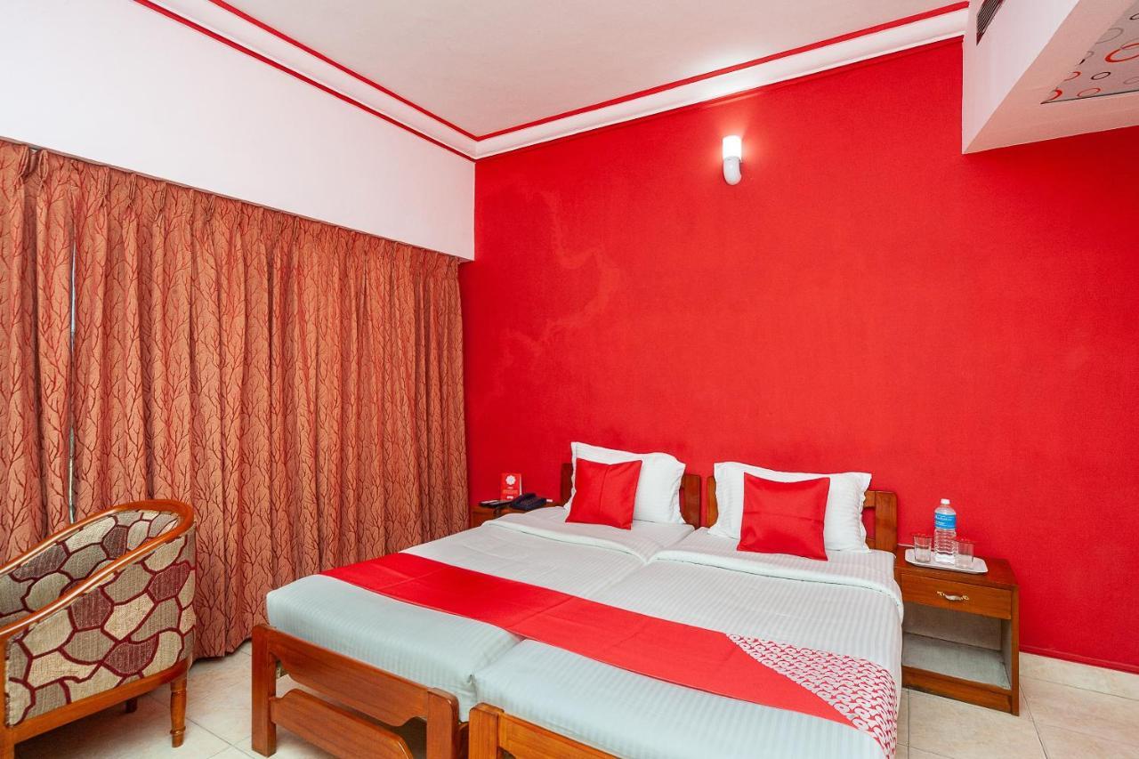 Hotel Manhattan Chennai Extérieur photo