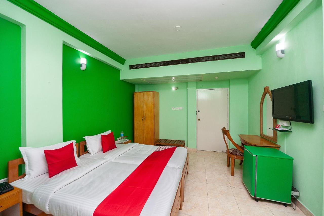 Hotel Manhattan Chennai Extérieur photo