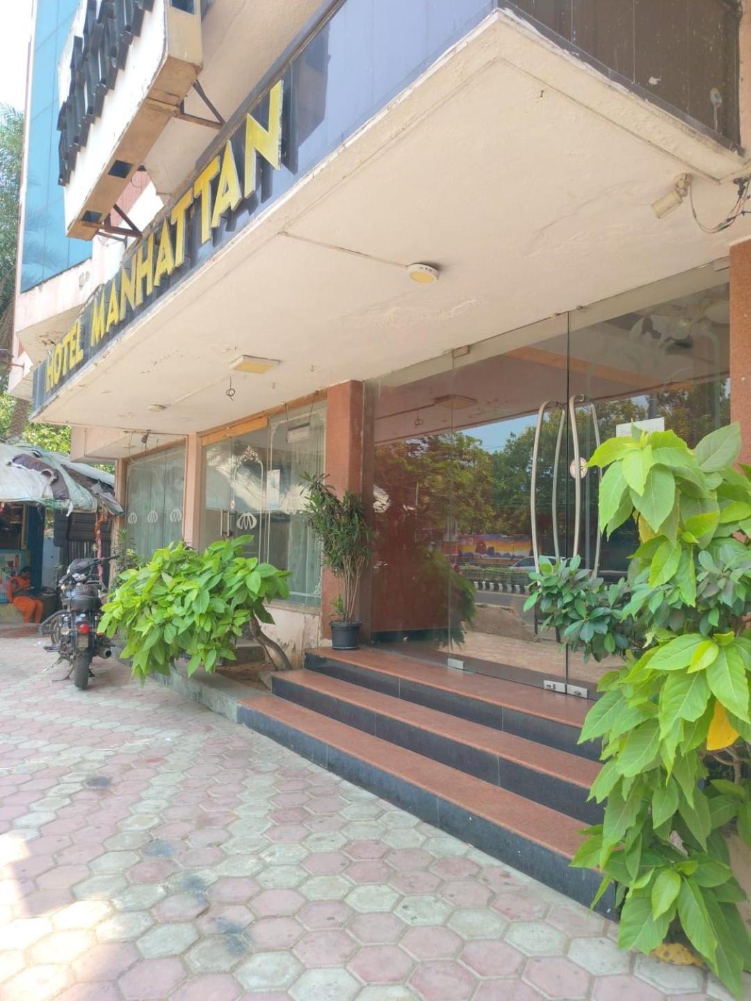 Hotel Manhattan Chennai Extérieur photo